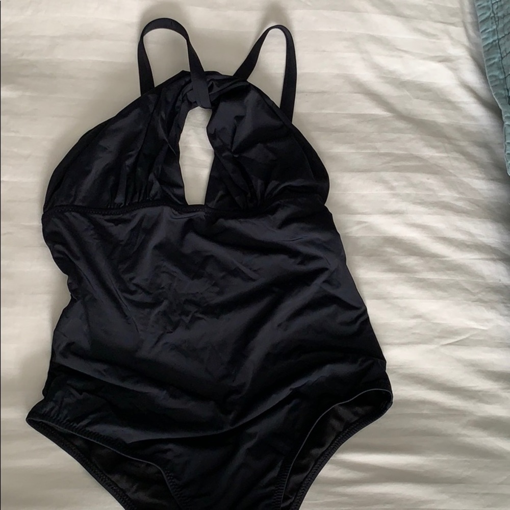 Cupshe One-Piece - Picture 4 of 5